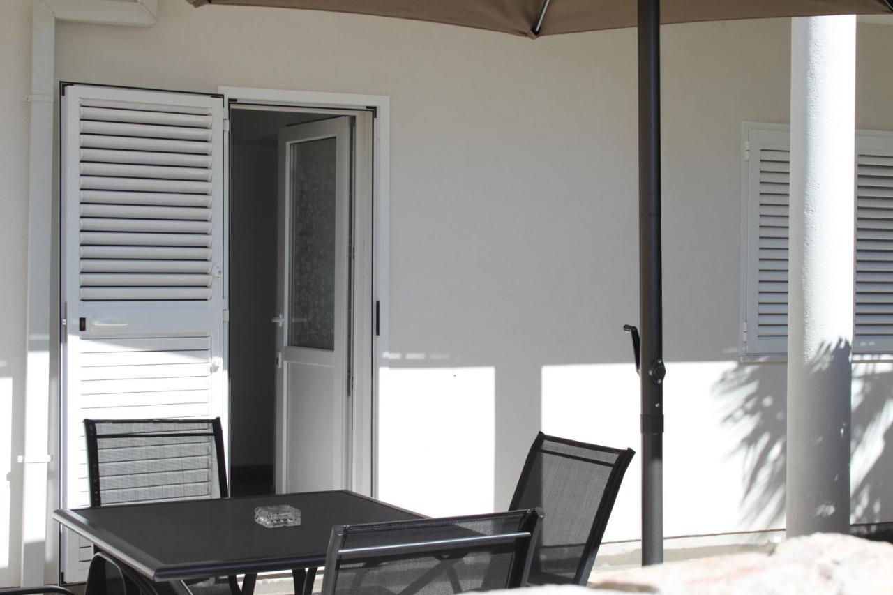 Apartmani "Mali Mago" Tribunj  Ngoại thất bức ảnh
